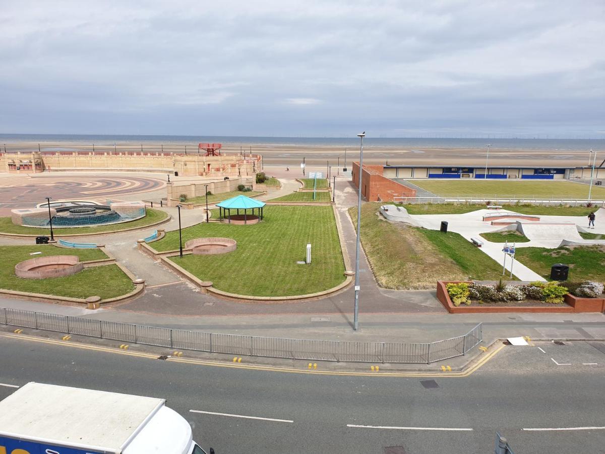 Sand Beach Hotel Rhyl Exterior foto