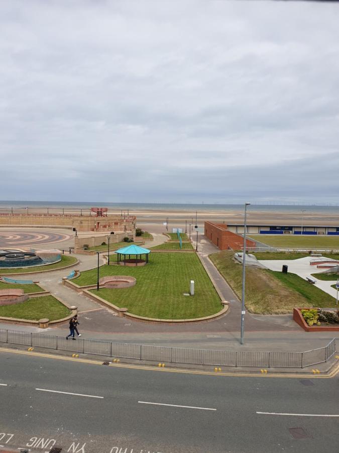 Sand Beach Hotel Rhyl Exterior foto