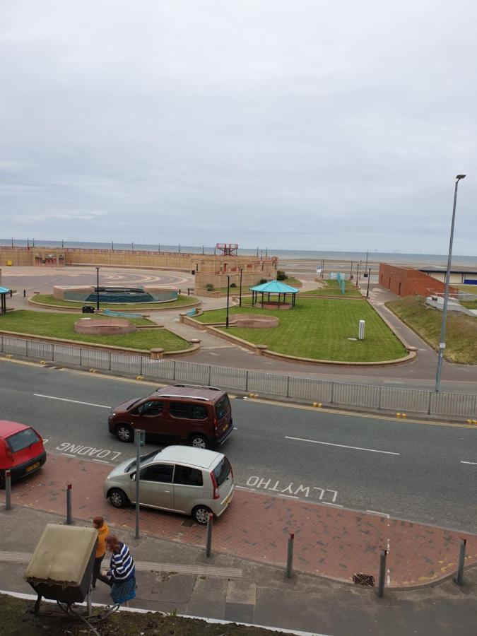 Sand Beach Hotel Rhyl Exterior foto